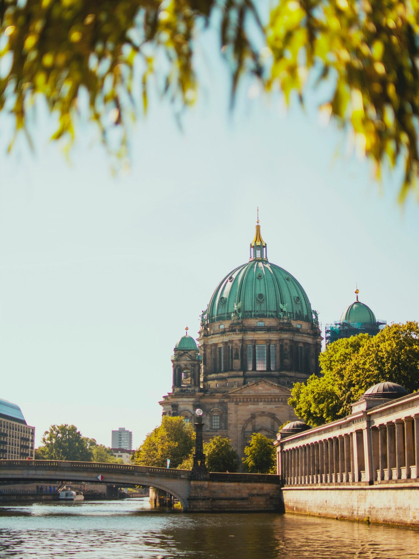 So laden Sie die Askania-App in wenigen Schritten herunter